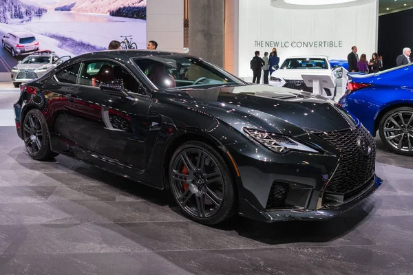 Lexus Rc F na wystawie podczas Los Angeles Auto Show. — Zdjęcie stockowe