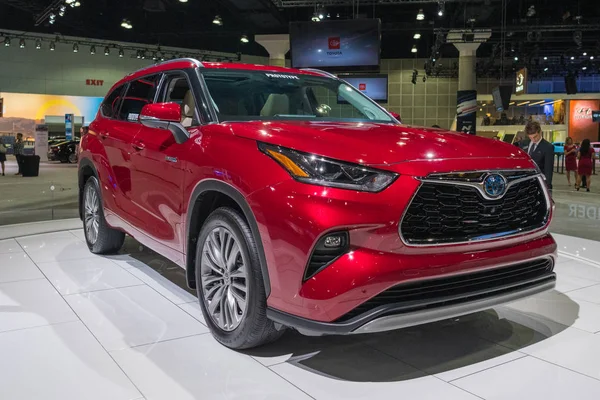 Toyota Highlander Limited Platinum V6 on display during Los Ange — Stock Photo, Image