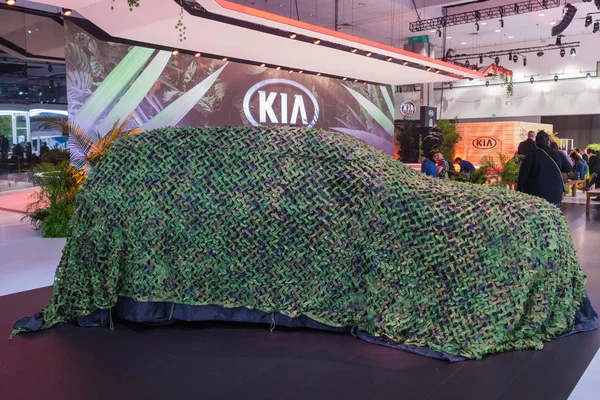 Kia debut car on display during Los Angeles Auto Show. — Stock Photo, Image