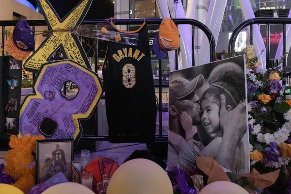 Kobe Bryant Memorial a Los Angeles Live . — Foto Stock