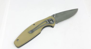 Çeşitli modeller cep çakısı, beyaz arka plan