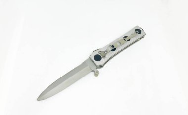 Cep bıçağı, çeşitli çakı ve bıçaklar, beyaz arka plan.