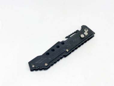 Otomatik çakı, beyaz arka plan