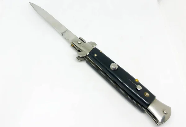 Автоматичне Лезо Кишенькового Ножа Білий Фон — стокове фото