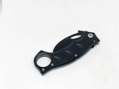 Çok amaçlı cep çakısı.