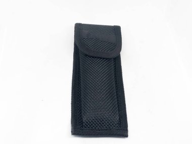 Av bıçakları ve kınlar, beyaz arka plan.