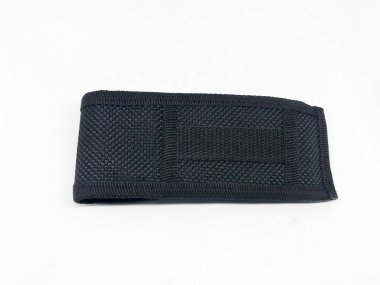 Av bıçakları ve kınlar, beyaz arka plan.