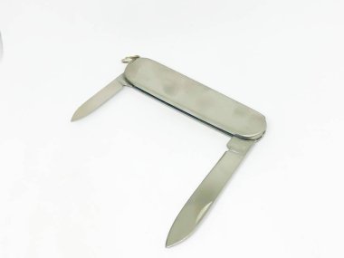 Çok amaçlı Dağcı Ordu Bıçağı, beyaz arkaplan