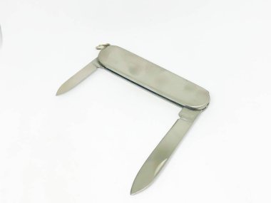 Çok amaçlı Dağcı Ordu Bıçağı, beyaz arkaplan