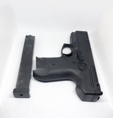 Çeşitli Desenli Tabancalar, Beyaz Arkaplan