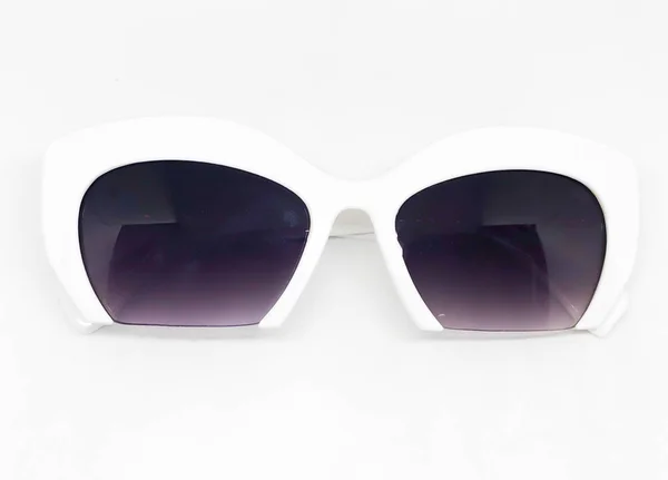 Asortyment Okularów Przeciwsłonecznych Białe Tło — Zdjęcie stockowe