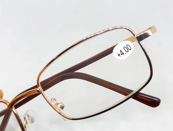 数字眼镜分类 白色背景 — 图库照片