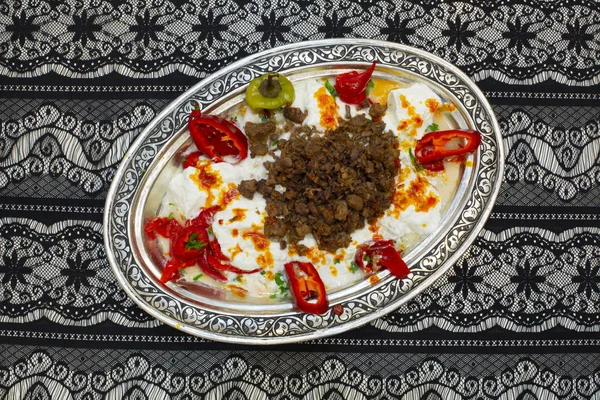 Türkischer Kebab Auberginen Und Fleisch Alinazik — Stockfoto