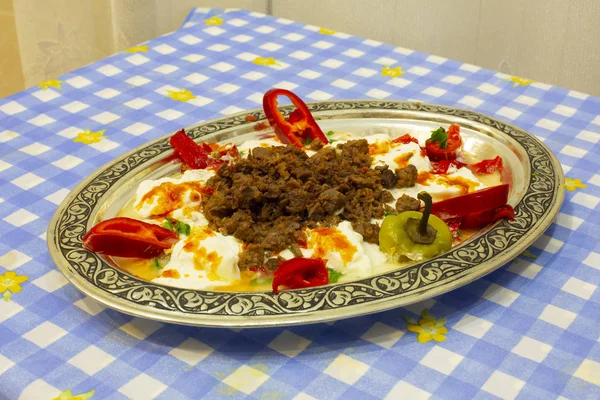 Turkish Kebab Eggplant Meat Alinazik — Stock Photo, Image