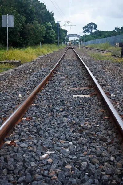 Järnvägsspåren upp till Shorncliffe station — Stockfoto