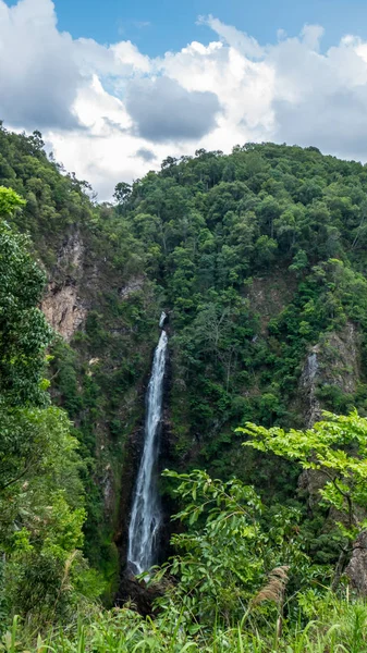 Maehongson thajský vodopád Mae Surin — Stock fotografie