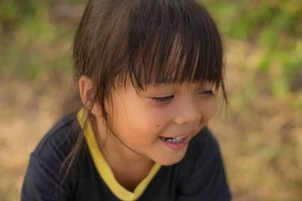 Alanında Asya Bebek Portresi — Stok fotoğraf