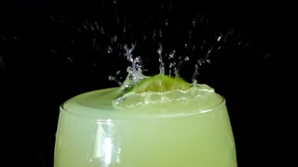 Lemon Splashing Slow Motion — Stock Video