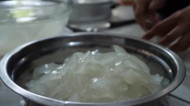El yıkama aloe vera yavaş çekim