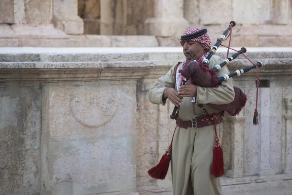 Military bagpipe player — Stock Photo, Image