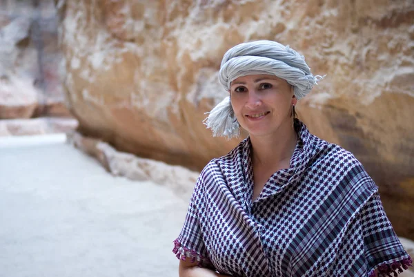 Vrouw toerist in Jordanië — Stockfoto