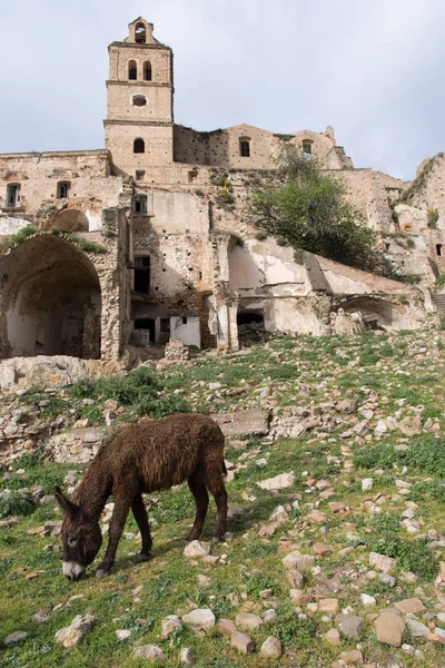 Ruinas de Craco, Italia — Foto de Stock