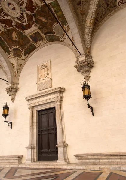 Loggia della mercanzia, siena, italien — Stockfoto