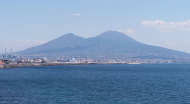 Vezüv Yanardağı Napoli'den görünümünü