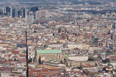 Napoli'den tarihi merkezi yüksek görünümü