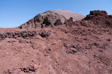 Kraterin içinde Vezüv Yanardağı