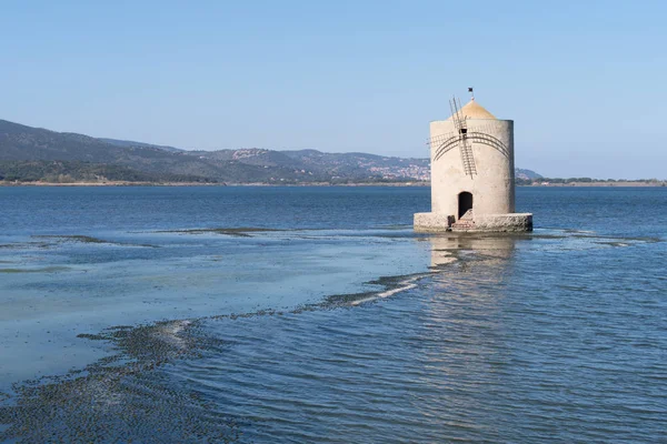 The windmill on the lagoon of Orbetello, Tuscany, Italy — Stock Photo, Image