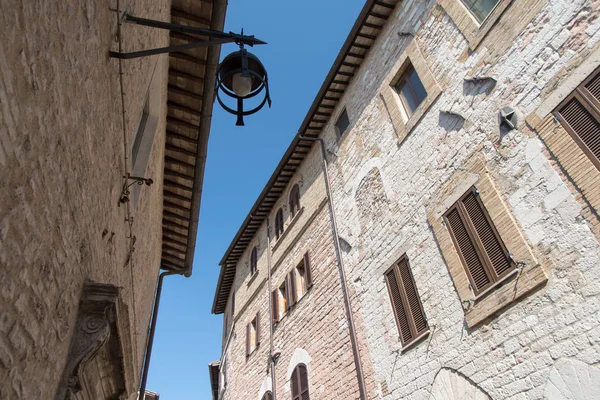 Fassaden von Gebäuden in assisi, italien — Stockfoto