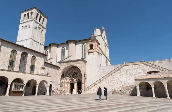 Påvliga basilikan Sankt Franciskus av Assisi, Italien — Stockfoto