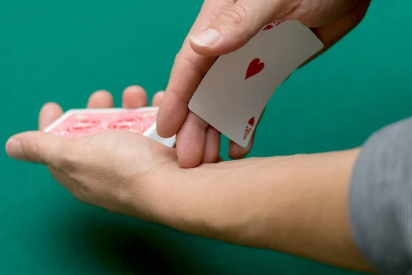 Jogando cartas, close-up — Fotografia de Stock