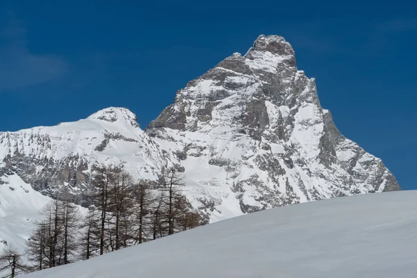 El Matterhorn de Breuil-Cervinia, Italia — Foto de Stock