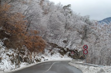 Yol sonra buz fırtınası