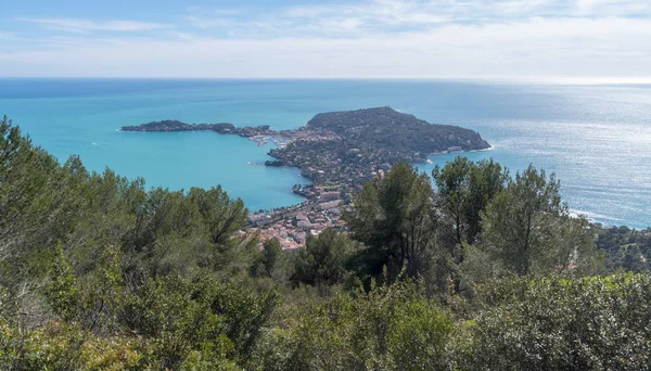 Franse Riviera. Cape Ferrat bekeken van het Plateau Saint-Michel — Stockfoto