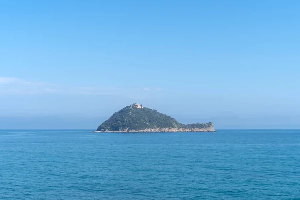 Liguria, Italia Reserva Natural de la Isla Gallinara — Foto de Stock