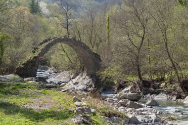 Kemer köprü dağlar, Alpler, İtalya