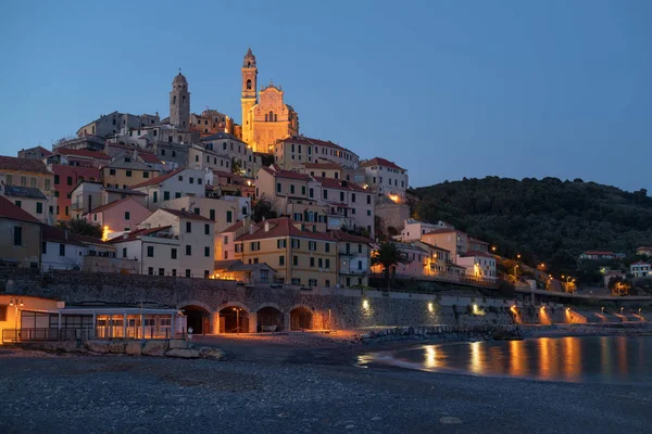 イタリア、夕方チェルボ中世の村 — ストック写真