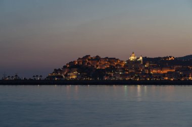İtalyan Rivierası, Imperia akşam