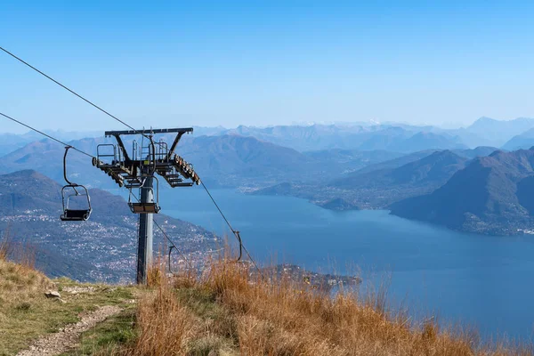 Maggiore lago a partir do cabo Stresa, Norte da Itália — Fotografia de Stock