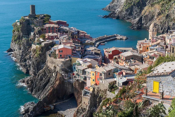 Wieś Vernazza, Cinque Terre, Riwiera Włoska — Zdjęcie stockowe