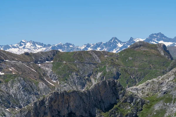 Bergsmassiv, Alperna, Piemonte, Italien — Stockfoto