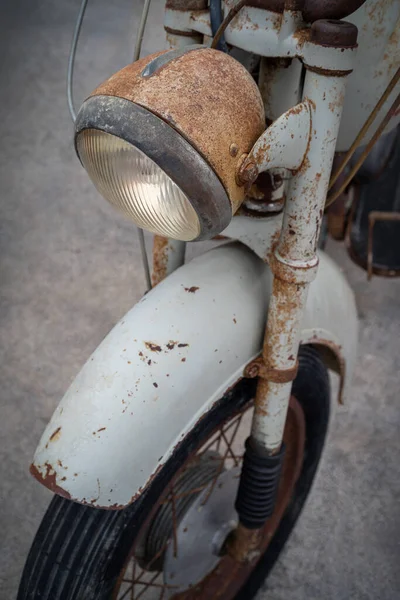 Das rostige Motorraddetail — Stockfoto