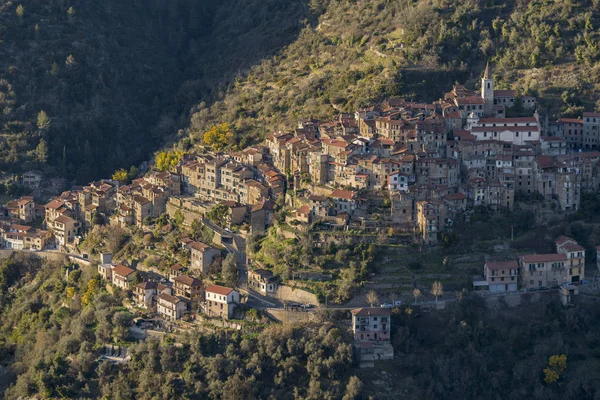 Albaricoque antiguo pueblo, Italia —  Fotos de Stock