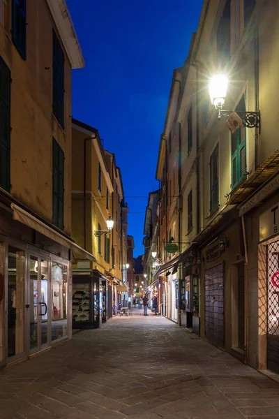 Alassio Italie Février 2020 Vue Long Rue Étroite Typique Italienne — Photo