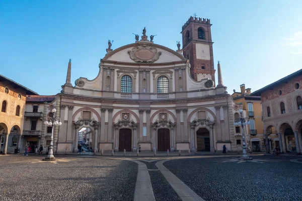 Ducale Aquare Avec Façade Cathédrale Vigevano Italie — Photo