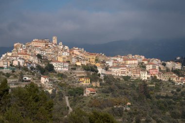Perinaldo antik köyü, Imperia ili, Liguria bölgesi, kuzey batı İtalya