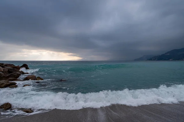 Nuvole Sul Mare Morbida Luce Solare Inverno Varigotti Liguria Italia — Foto Stock